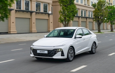 Hyundai bán hơn 8000 xe tháng cuối năm, Accent tiếp tục ‘gồng gánh’ doanh số