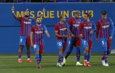 Tất cả các cầu thủ Barca suy sụp tinh thần vì Messi