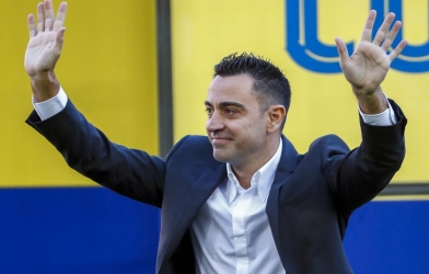 Xavi chỉ ra HLV xuất sắc nhất thế giới trong ngày ra mắt Barca