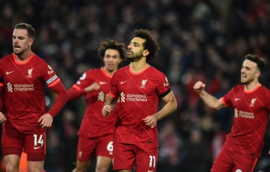 Salah lập công, Liverpool vượt qua Villa trong ngày trở về 'nhà' của Gerrard