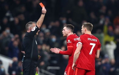 Alisson và Robertson mắc sai lầm, Liverpool đứt mạch toàn thắng