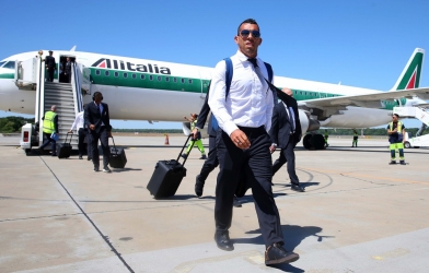 Chưa muốn giải nghệ, Carlos Tevez gây bất ngờ với bến đỗ mới tại 'miền đất hứa'?