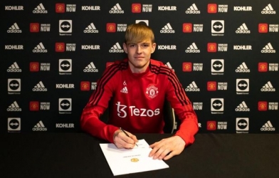 Chuyển nhượng MU 21/3: Chính thức sở hữu ‘số 6’ tài năng, Pogba ‘quay xe’?