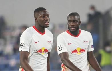 Chính thức: Liverpool đón tân binh đầu tiên