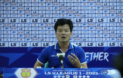 HLV Nam Định: 'Chúng tôi sẽ không ngủ quên trên chiến thắng'