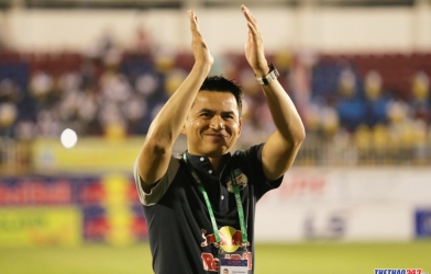 Kiatisak nhận 'gáo nước lạnh' trước đội bóng 13 trận không thắng