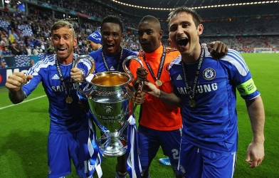 NÓNG: Cựu sao Chelsea từng vô địch Champions League về chơi bóng tại V-League?