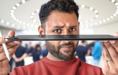 iPad Pro siêu mỏng mới hóa ra lại bền đến đáng ngạc nhiên