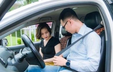 5 lưu ý giúp người mới lái ô tô tự tin hơn sau vô-lăng