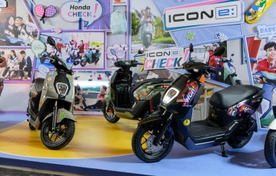 Thị trường xe máy điện sôi động dịp cận Tết với loạt ưu đãi 'khủng', khách Việt hưởng lợi lớn