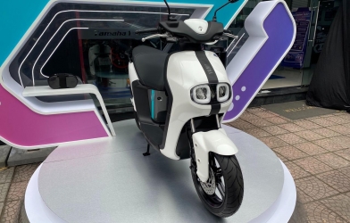 Yamaha sẽ triển khai dịch vụ sạc và đổi pin cho xe máy điện tại Việt Nam từ năm 2026