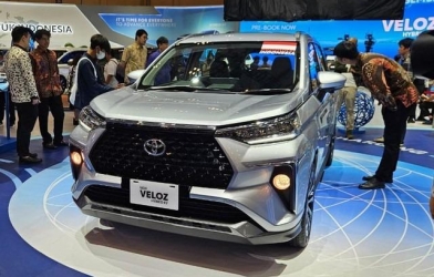 MPV 7 chỗ Toyota Veloz Hybrid hút khách tại Indonesia, chờ ngày về Việt Nam