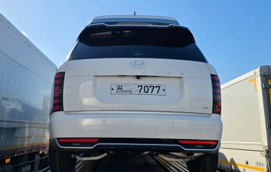 SUV cỡ lớn Palisade High Roof xuất hiện không ngụy trang: Hyundai chuẩn bị tung bản thương mại?