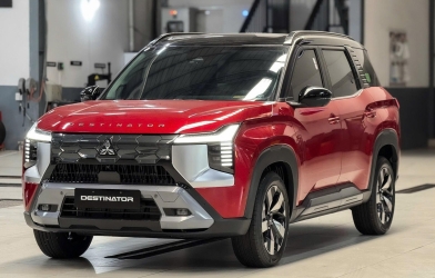 Xe Nhật 'khan hàng' dịp cận Tết: Khách Việt mua ô tô phải đặt cọc rồi chờ giao sau