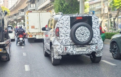 SUV off-road Toyota Land Cruiser FJ chạy thử tại Đông Nam Á, chờ ngày ra mắt Việt Nam