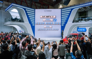 VinFast VF MPV 7 chính thức nhận đặt cọc tại Indonesia, kèm ưu đãi đặc biệt cho khách hàng tiên phong