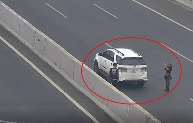 Dừng xe trên cao tốc để nghỉ ngơi, chụp ảnh: Cái giá phải trả không chỉ là tiền phạt