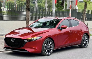Phân khúc sedan hạng C teo tóp, Mazda3 gần như 'một mình một ngựa'