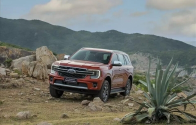 Doanh số SUV hạng D giảm mạnh trong tháng Tết, Ford Everest tiếp tục dẫn đầu