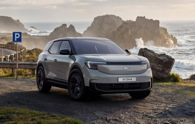 Ford Explorer EV có bản nâng cấp: Pin mới, động cơ điện mạnh hơn và thêm loạt công nghệ hỗ trợ lái