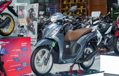 Giá xe máy Honda giảm sâu hiếm thấy, nhiều mẫu bán dưới mức đề xuất