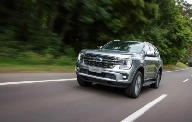 Ford Everest tại Việt Nam sắp có thêm bản máy xăng?