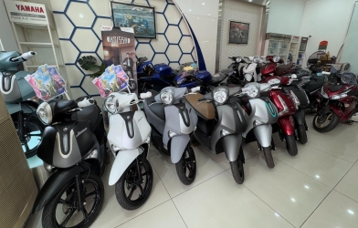 Xe máy xăng vẫn được lòng người Việt giữa làn sóng điện hóa