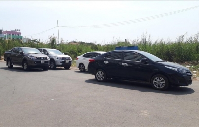 Đỗ xe dưới trời nắng gắt: Nội thất ô tô chịu tổn hại như thế nào?