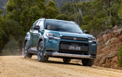 SUV hybrid mới của Toyota 'gây sốt' với hơn 10.000 đơn đặt trước, liệu có cơ hội về Việt Nam?