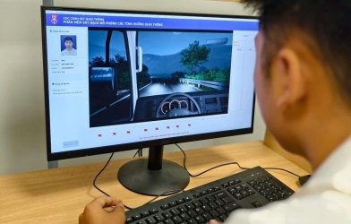 Từ tháng 5/2026, thi bằng lái sẽ có thêm bước xem video về các tình huống tai nạn giao thông
