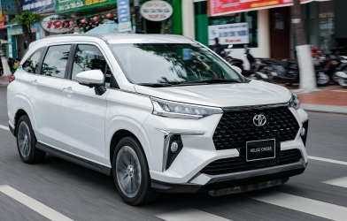 Toyota Việt Nam bán hơn 6.600 xe trong tháng 4/2026, Veloz Cross bất ngờ vươn lên dẫn đầu