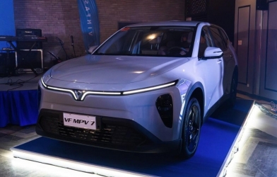 VinFast VF MPV 7 ra mắt tại Philippines: MPV điện 7 chỗ chạy tối đa 450 km/sạc, giá quy đổi từ 530 triệu đồng