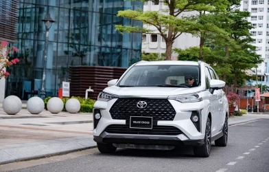 Toyota Veloz Cross là mẫu ô tô động cơ đốt trong ăn khách nhất tại Việt Nam tháng 4/2026