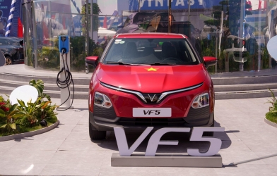 SUV hạng A tháng 4/2026: VinFast VF 5 một mình tăng trưởng giữa làn sóng giảm doanh số
