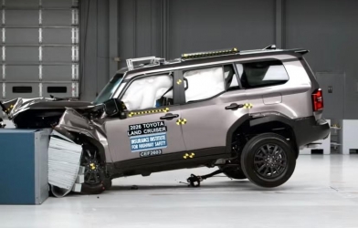 Toyota Land Cruiser lộ điểm trừ về an toàn trong bài thử nghiệm va chạm mới