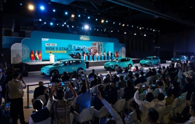 Green SM đặt chân tới Ấn Độ, giới thiệu dịch vụ taxi thuần điện Green SM Limo