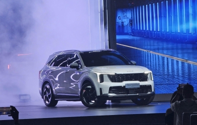 Kia Sorento Hybrid trình làng khách Việt, giá bán dự kiến cao hơn bản xăng/dầu