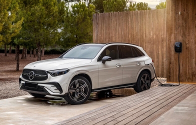Đại lý báo Mercedes-Benz GLC 350e 4MATIC sắp về Việt Nam: SUV hybrid cắm sạc, giá dự kiến hơn 3 tỷ đồng