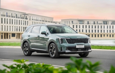 Kia New Sorento Hybrid chốt giá từ 1,349 tỷ đồng tại Việt Nam, khách đặt sớm được ưu đãi 30 triệu