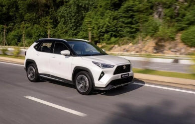 TOP 10 xe xăng/dầu bán chạy nhất Việt Nam tháng 5/2026: Toyota Yaris Cross trở lại đỉnh bảng
