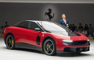 Đắt gấp 3 lần siêu xe điện nội địa, Ferrari Luce vẫn 'cháy hàng' tại Trung Quốc