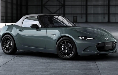 Mazda MX-5 được nâng cấp tại quê nhà: Tiếng pô nhỏ hơn, thêm bản Pure Sport cho người mê lái