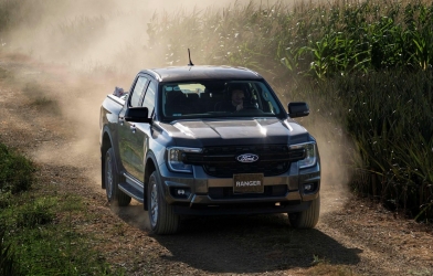 Ford Ranger 2026 chốt giá từ 707 triệu đồng, bản XLS thêm nhiều trang bị đáng chú ý