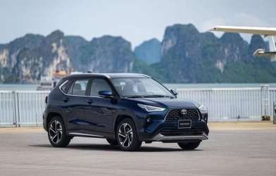 TOP 10 ô tô động cơ đốt trong bán chạy nhất nửa đầu năm 2026: Toyota Yaris Cross lên ngôi