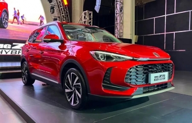 MG ZS Hybrid+ 'chào sân' Đông Nam Á: Hộp số 3 cấp độc nhất phân khúc, 15 tính năng ADAS