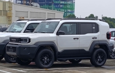 Toyota Land Cruiser FJ có thể ra mắt khách Việt vào tuần sau, giá dự kiến gần 1,2 tỷ đồng?
