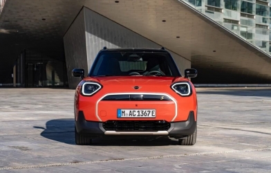 MINI Aceman chào sân thị trường Việt: SUV điện giá 2,419 tỷ đồng, chạy tối đa hơn 400 km/sạc