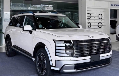 Cận cảnh Hyundai Palisade 2026 bản tiêu chuẩn tại đại lý, giá dự kiến 1,5 tỷ đồng