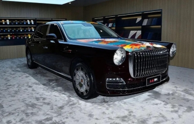 Giới thượng lưu Trung Quốc mua xe Hongqi nhiều hơn Rolls-Royce