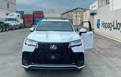SUV hybrid đầu bảng Lexus LX 700h bất ngờ xuất hiện tại Việt Nam